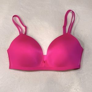 COPY - Victoria Secret Wireless Pink bra